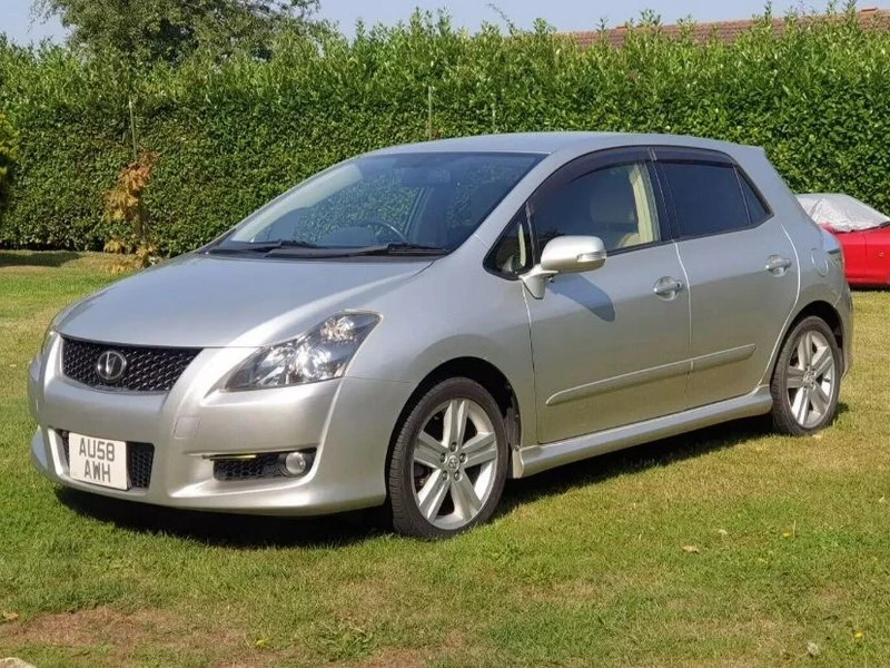 JPS Chartered Surveyors - Motor Vehicle Auction | Toyota Blade Master G - Rare Japanese Import - 08 Plate - 30,000 miles | Modified Renault Clio Dynamique S138 - Auction Image 1